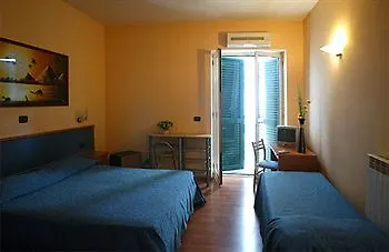 Ξενοδοχείο Cesare Augusto 3*