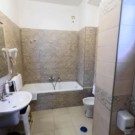 Otel Cesare Augusto 3*