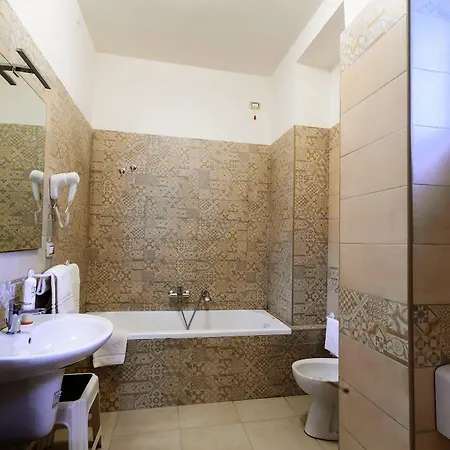 Cesare Augusto 3* Napoli